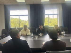 南昌縣小藍經(jīng)開區(qū)黨工委委員、管委會副主任吳志強一行領導蒞臨江西制藥      考察調(diào)研